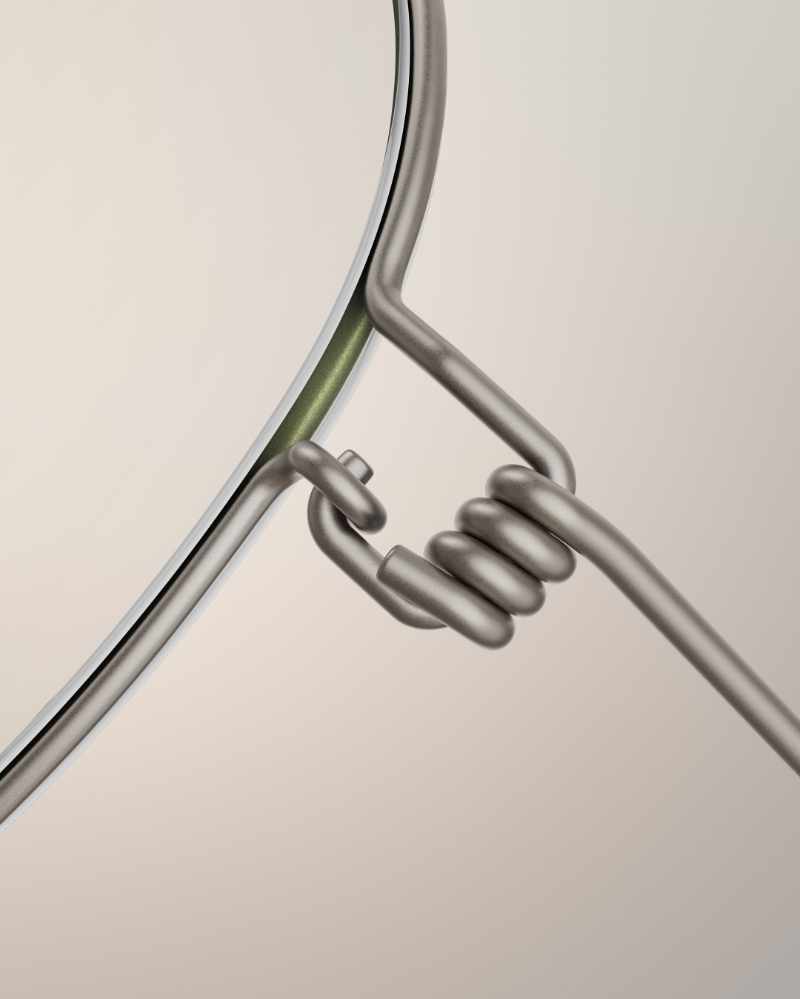 Alexandre wears air titanium rim - hinge