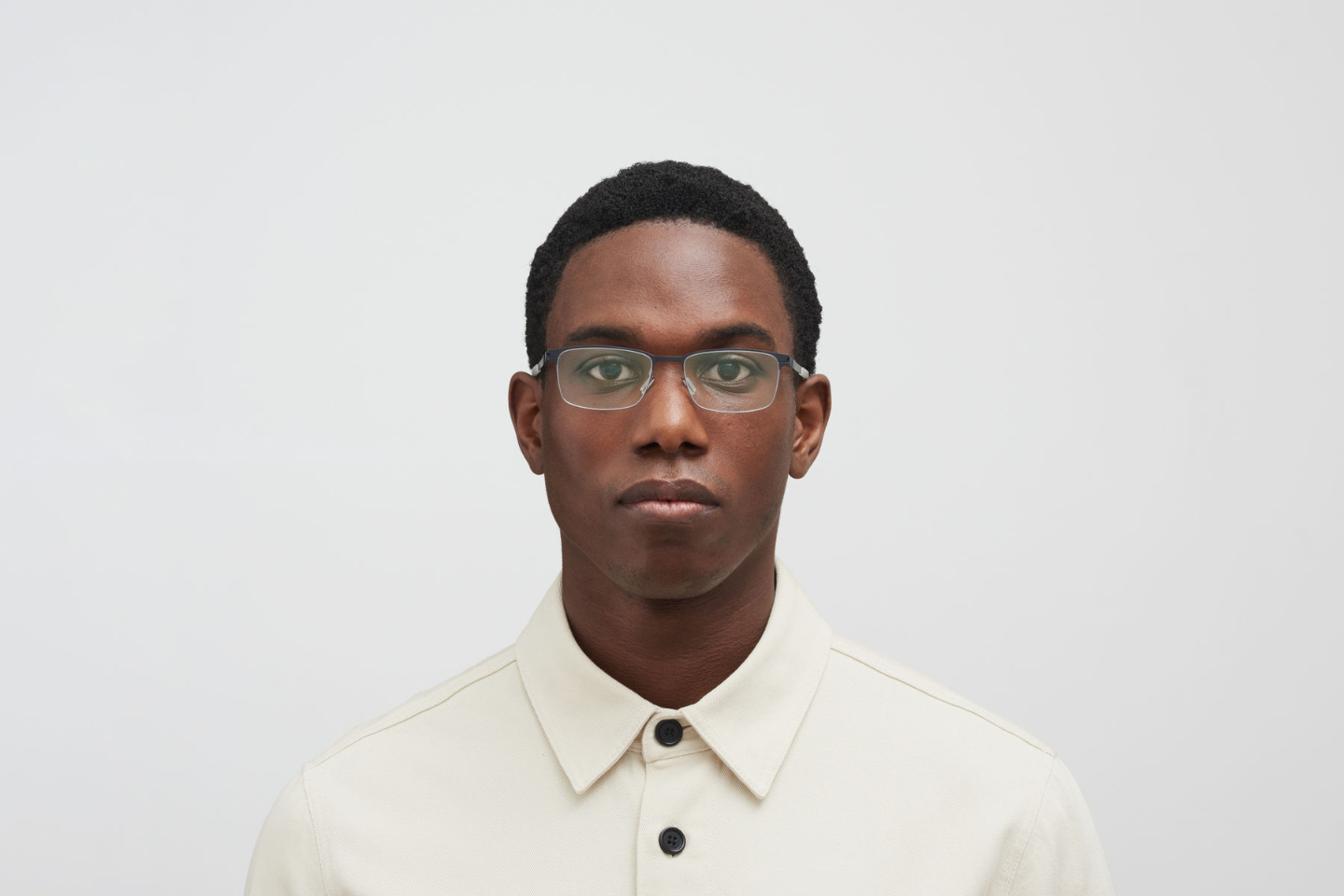 gerhar_316_shiny-graphite_nearly-black